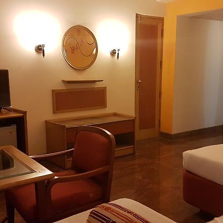 Kamat Lingapur Hotel Хайдарабад Экстерьер фото