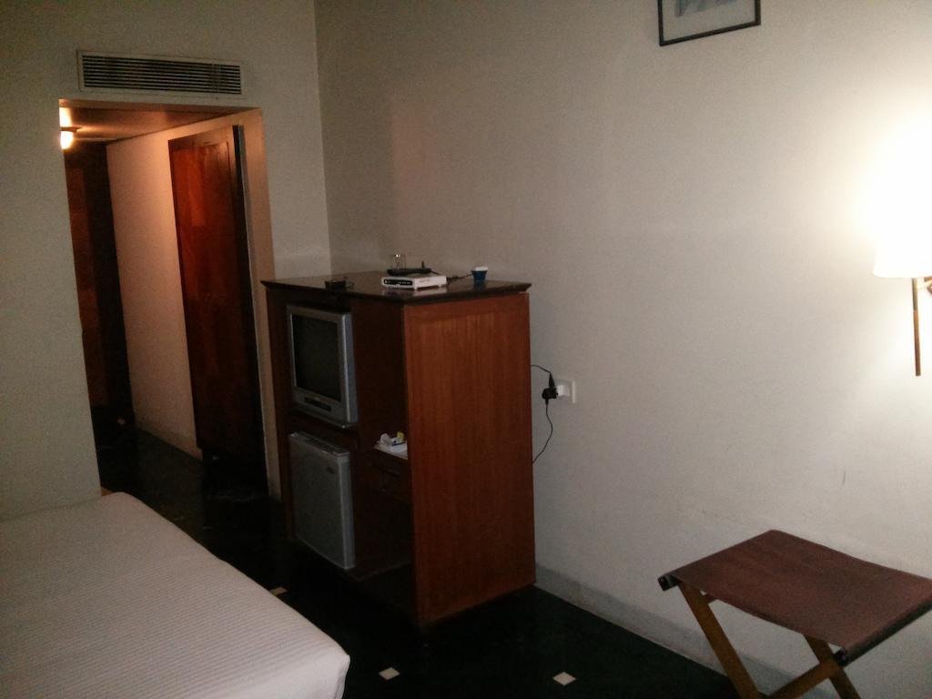 Kamat Lingapur Hotel Хайдарабад Экстерьер фото